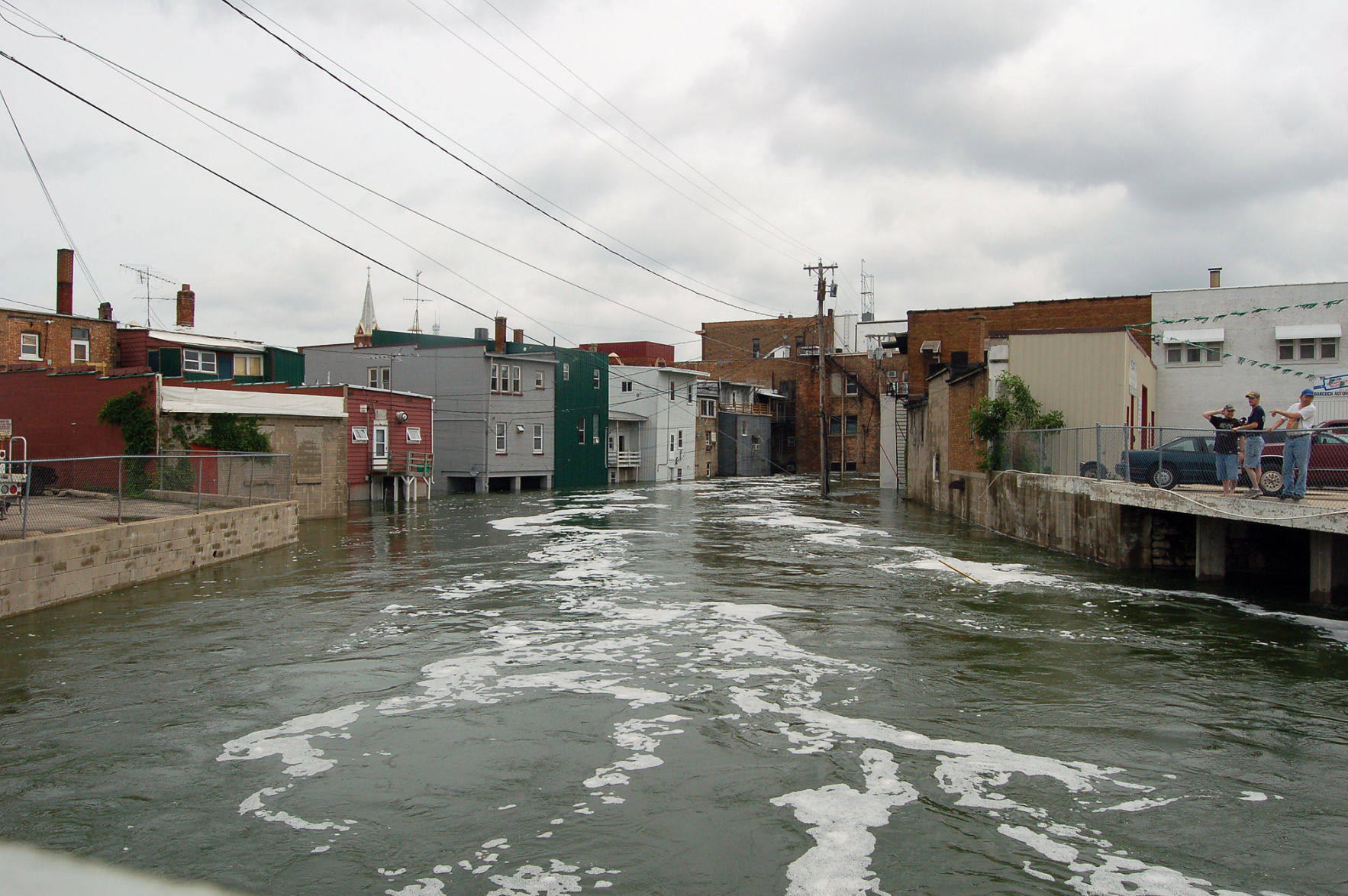 061418-ctzn-news-flood006